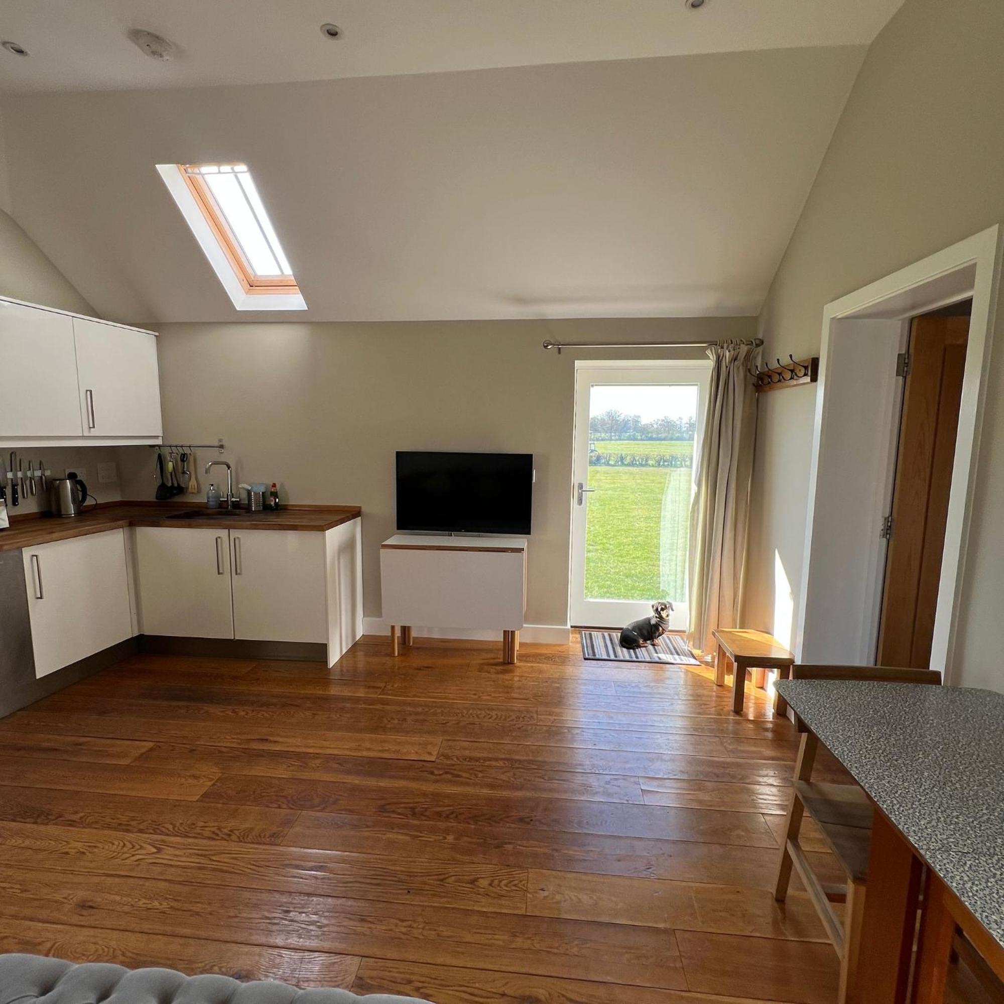 Little Park Farm Queen Anne Farmhouse & Apartments Stratfield Mortimer Екстер'єр фото