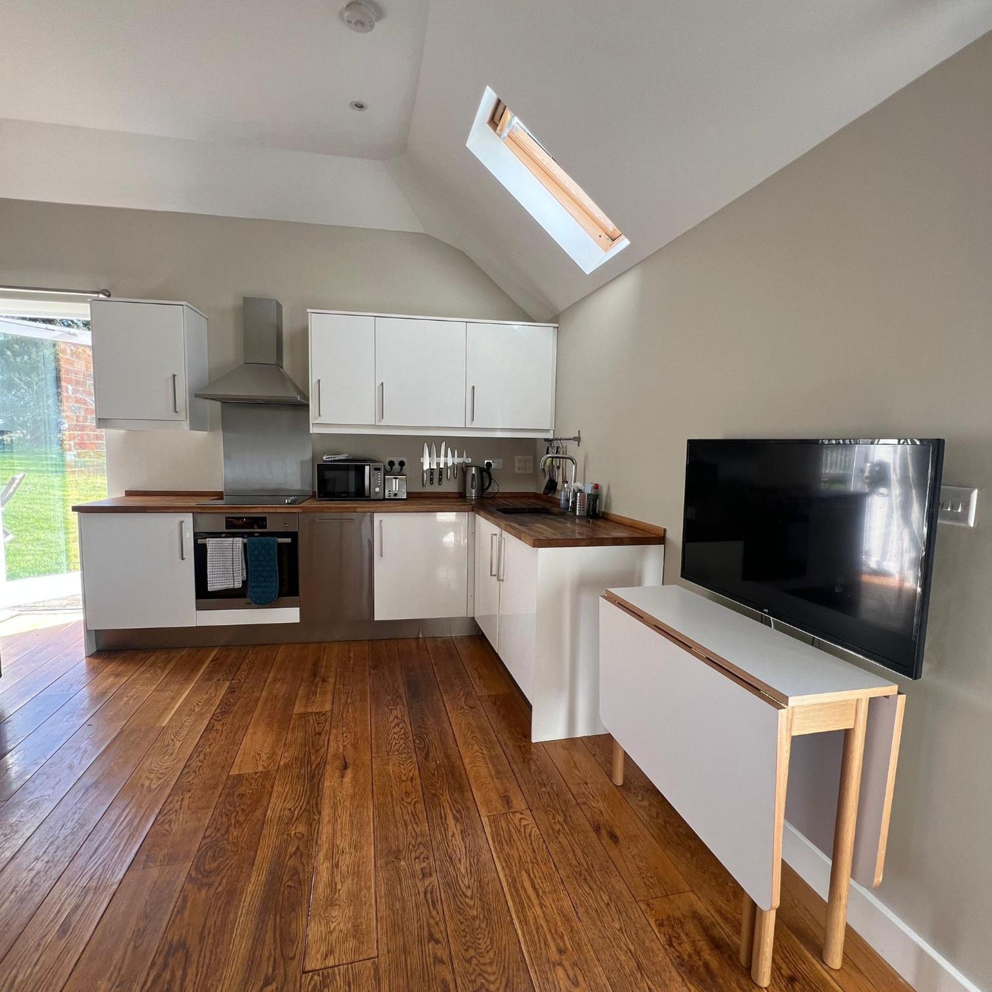 Little Park Farm Queen Anne Farmhouse & Apartments Stratfield Mortimer Екстер'єр фото